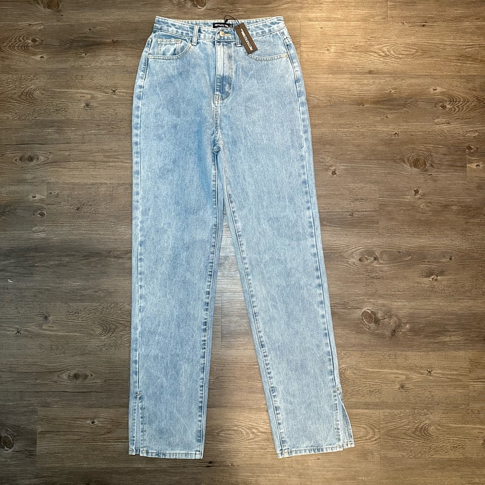 NWT PLT Long leg split hem Jean